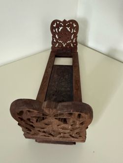 WHAT!!! Books Holder