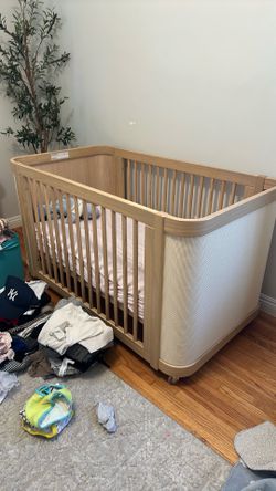 Bassinet  crib day bed