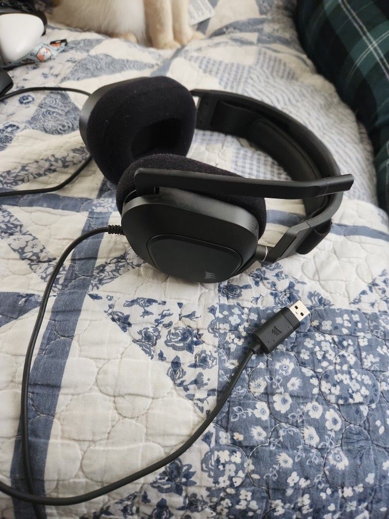 Corsair HS80 Wired USB