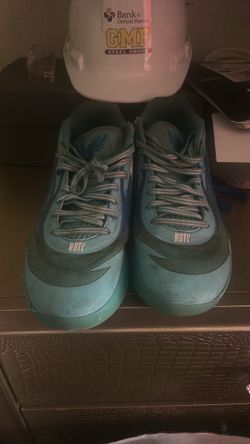 basketball shoes