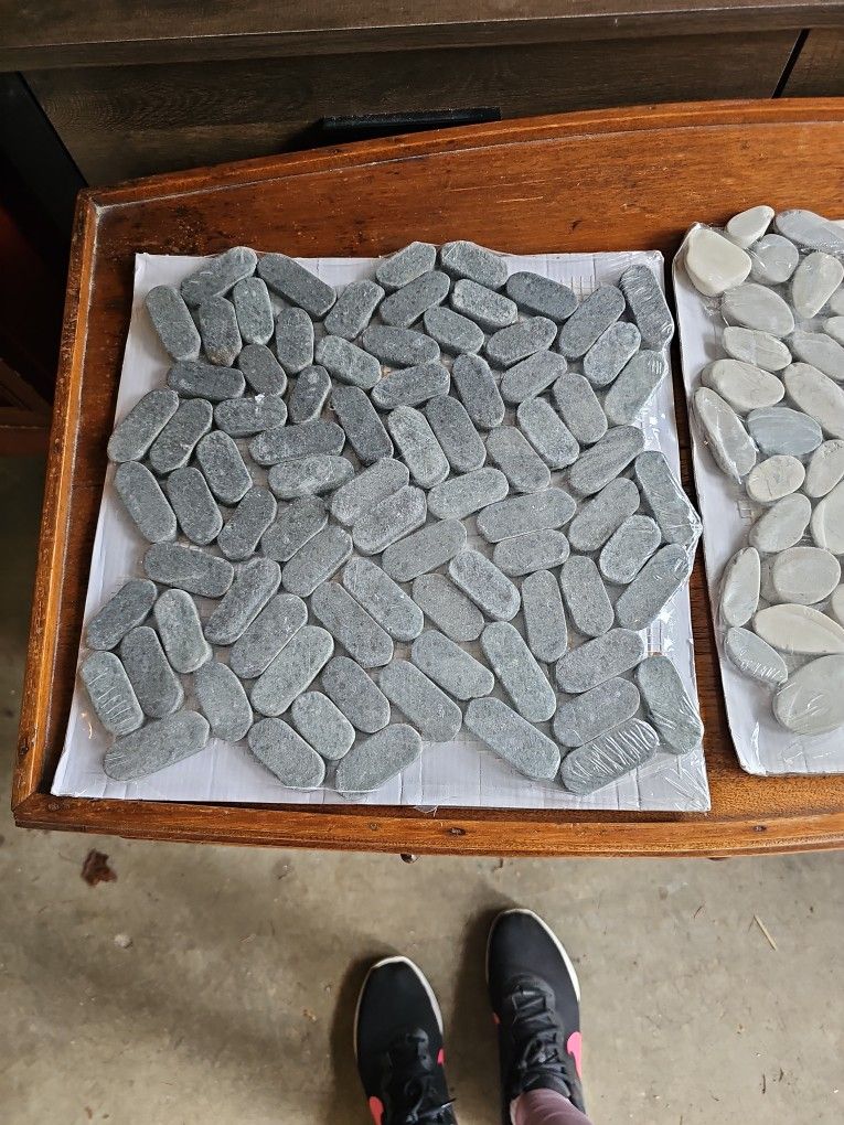 Pebbles Tiles 
