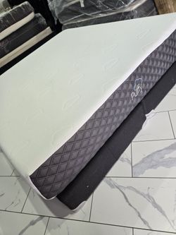 King Sizes Mattress And Box Spring