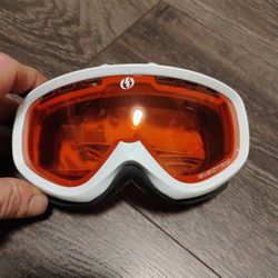 Free Goggles For Skiing Or Snowboarding When You Buy The Other Listing