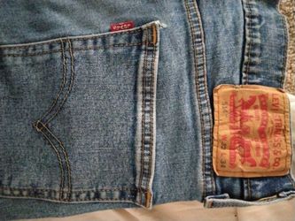 $8! Good condition! 30-34 LEVIS 514