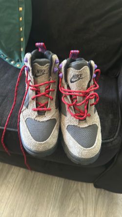 Nike ACG boots