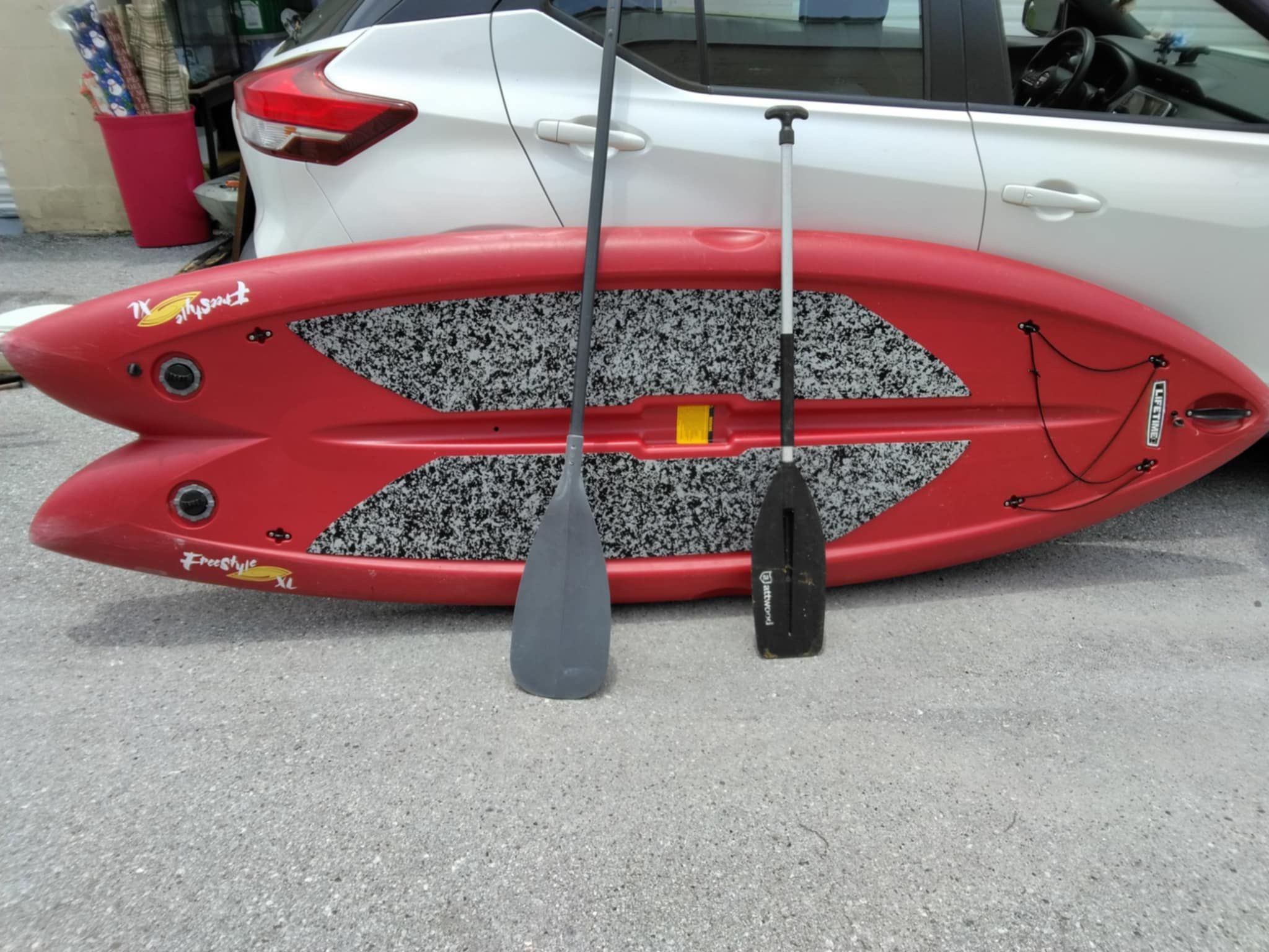 New Paddle Board 3 Paddles Only Used Once Bought It For My Daughter An