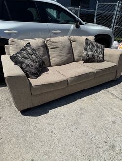 MOVING SALE: MUST GO‼️