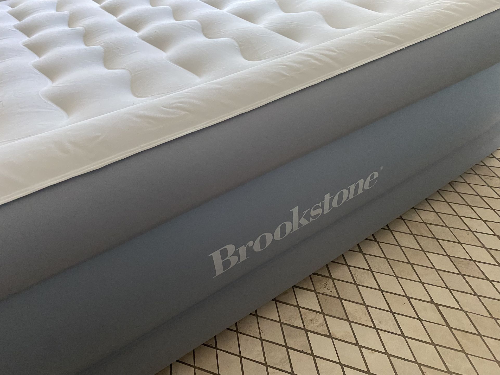 Brookstone Queen Perfect Air Bed