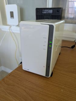 Synology DiskStation DS214se Network Storage with 2x 2TB NAS HDDs
