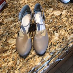 Tan Capezio Heels Size 6.5