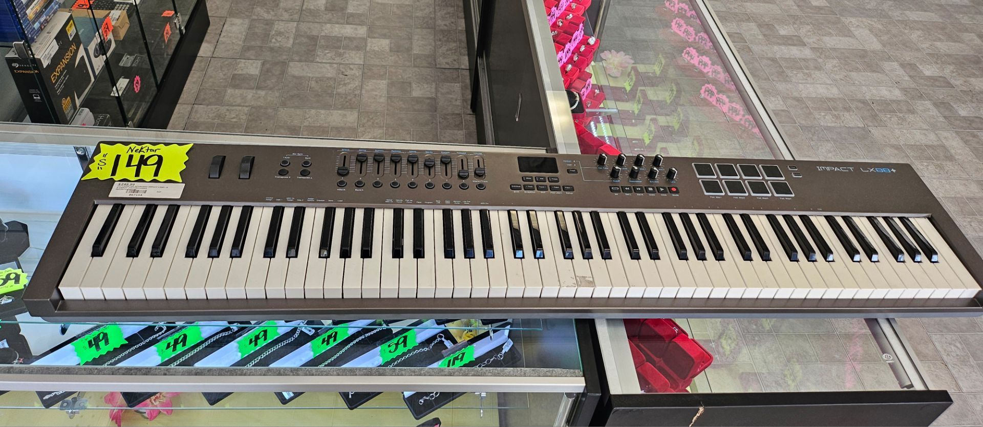 Nektar Music Keyboard B6715A