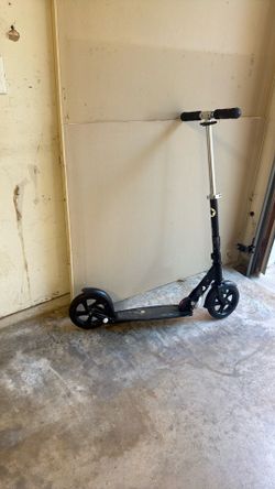Micro Classic Black Scooter