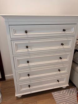 White 5 Drawer chest
