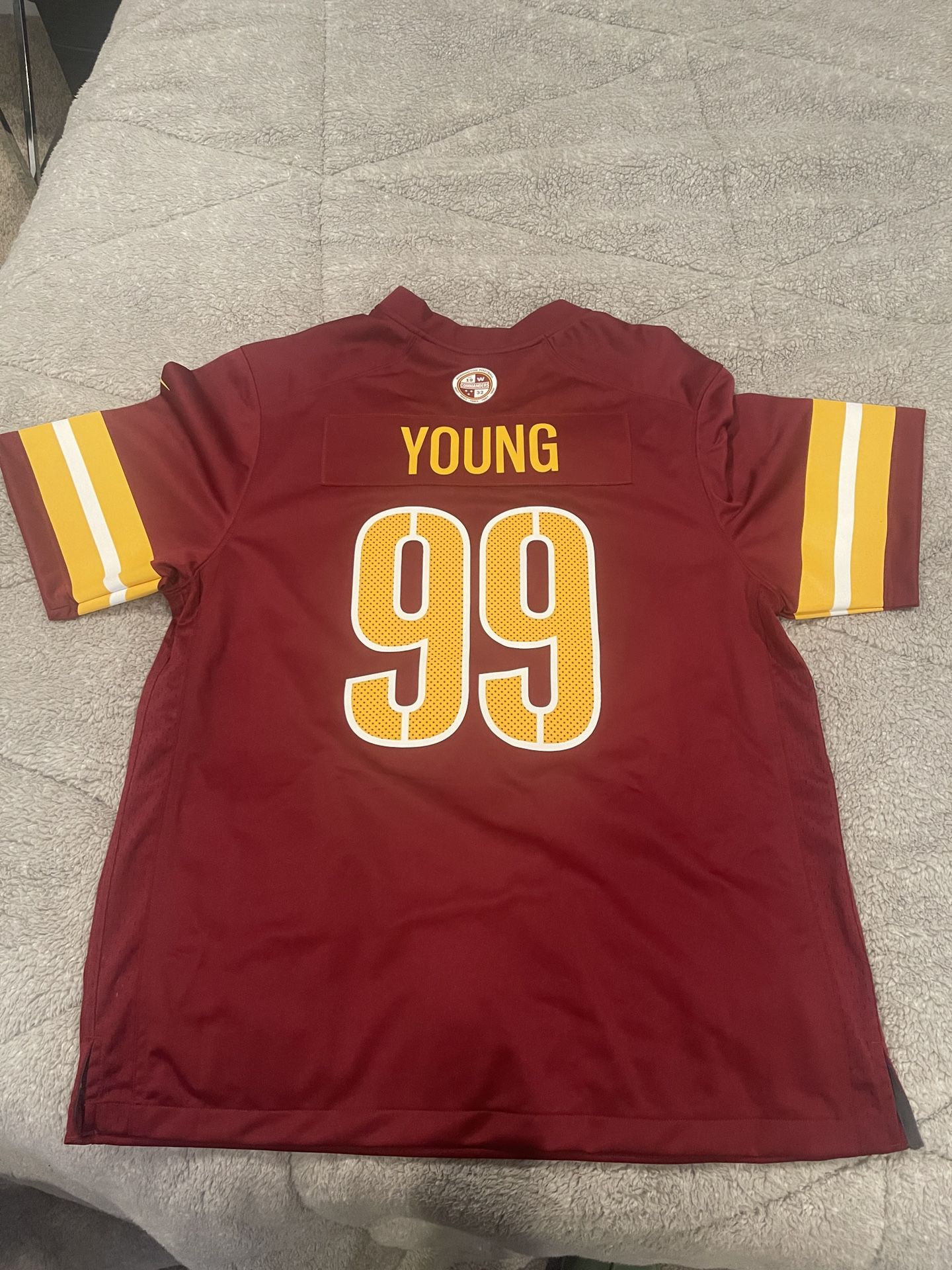  Washington Commanders Chase Young Jersey XL