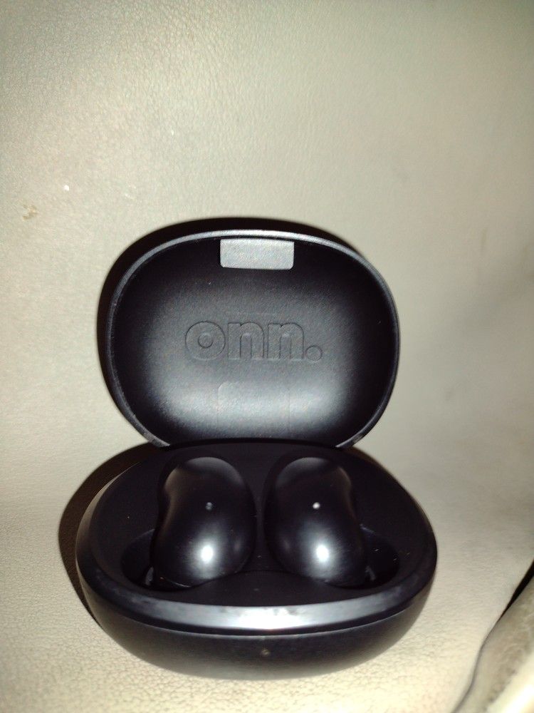 ONN.  Noise Cancelling Ear Buds