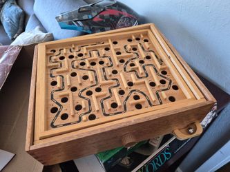 Labyrinth game