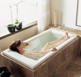 American Standard Evolution 32-in x 60-in White Acrylic Rectangle Drop-in Soaking Bathtub (Reversible Drain)