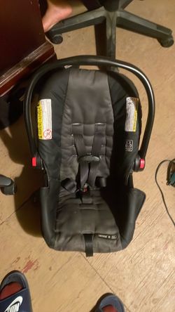 Graco SnugRide 30 Infant Car Seat