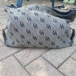 DOONEY & BOURKE LARGE SATCHEL BAG