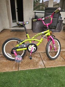 Hello Kitty Bike