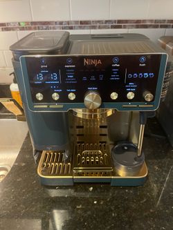 Ninja Luxe™ Café Pro Limited Edition Espresso Machine in Emerald