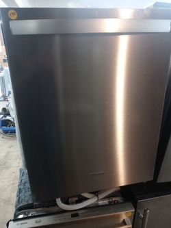 Whirlpool stainless steel dishwasher with stainless tub - Free delivery