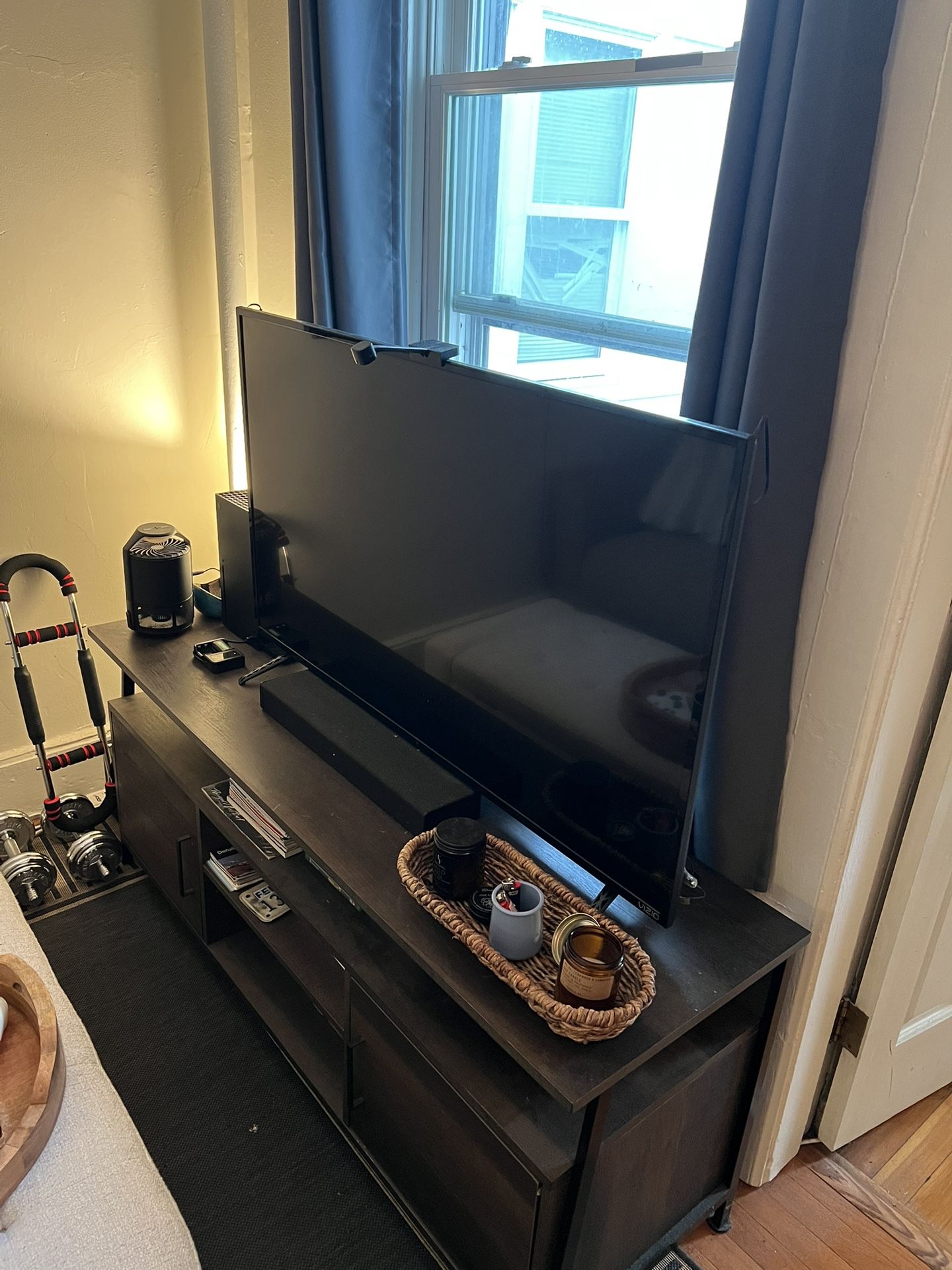 Vizio TV With Govee Lights