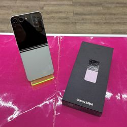 Samsung Galaxy Z Flip 5 Unlocked 