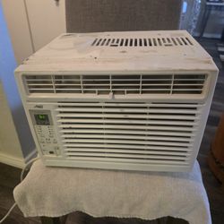 Ac Window Unit Works Great Blows Cold 5000 Btus 