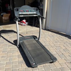 Treadmill 