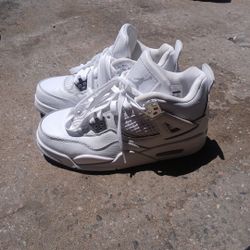 "Pure Money" Jordan 4's Retro 