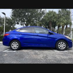 2012 Hyundai Accent