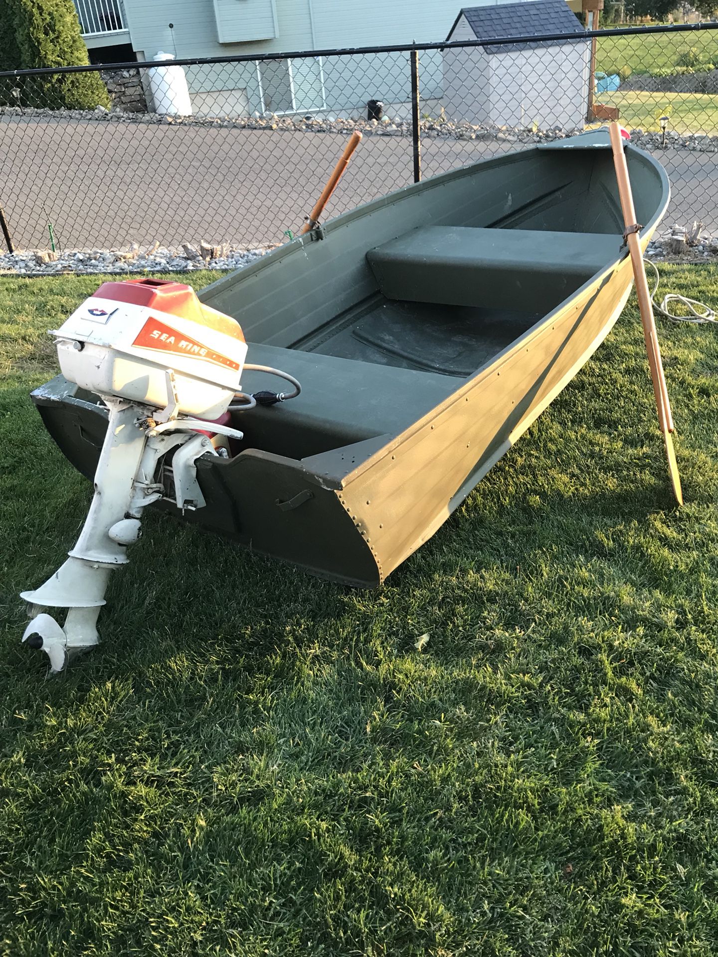 10' aluminum boat with the Sea King 5hp trolling motor short shaft.