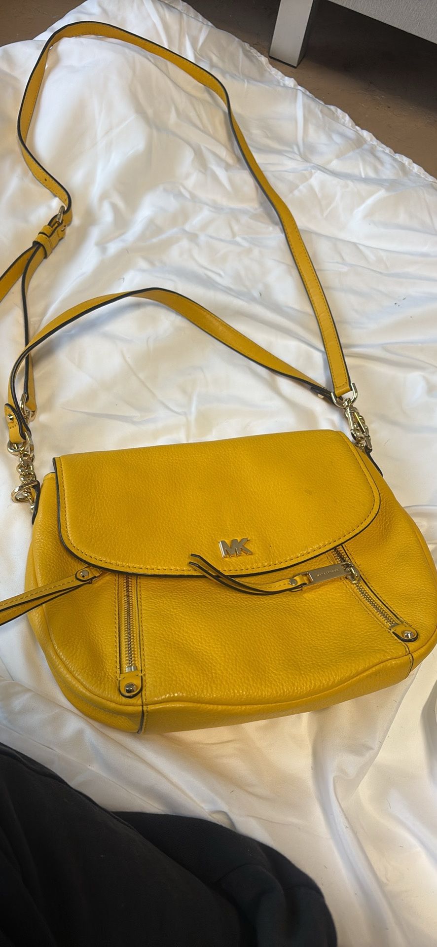 MK Bag Price Negotiable