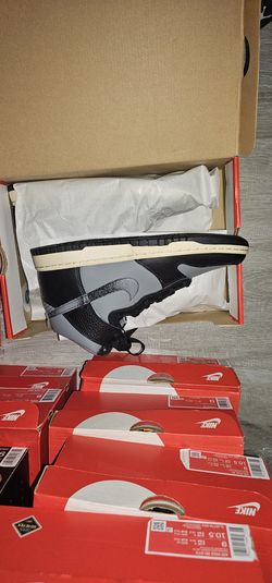 Nike Dunk Hi. Size 9