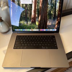 M1 Pro MacBook Pro, 16”, 16GB RAM, 1TB SSD
