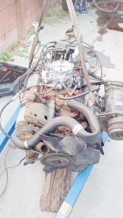 Chevy small block 305 with transmission