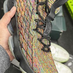 Nike LeBron 15 Sz 9.5 