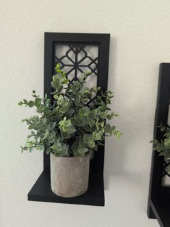 (2) Wall Decor w/Faux Plants