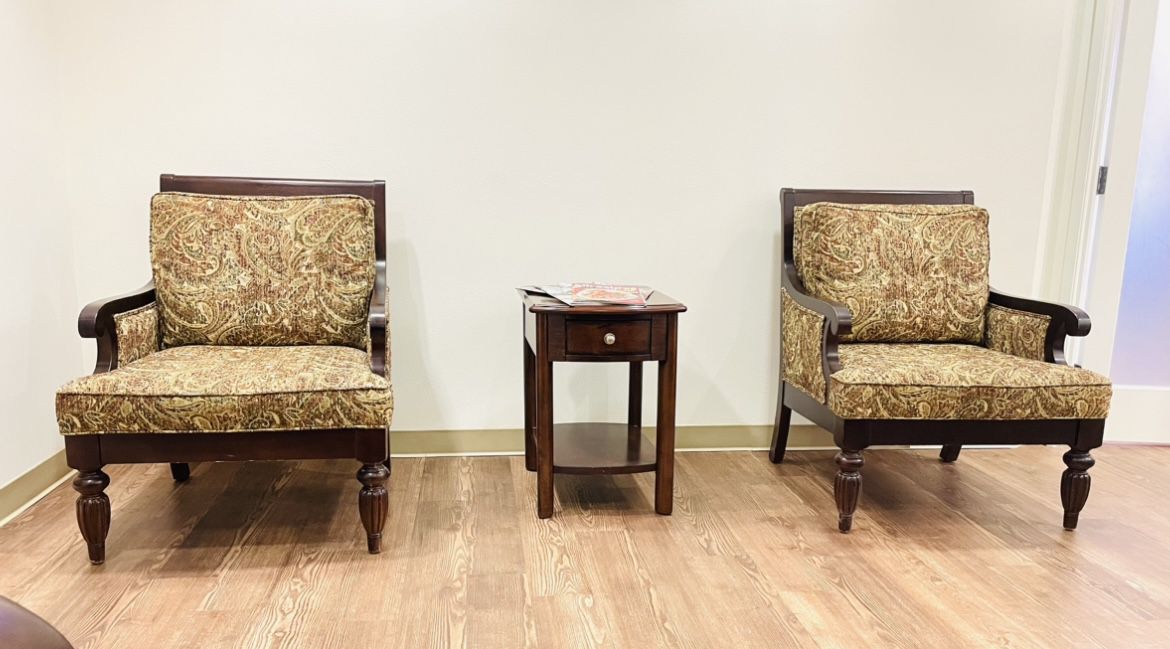 Accent Chairs Vintage FREE