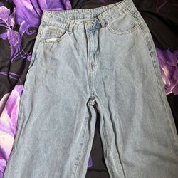 Light washed blue jeans size 2
