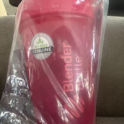 New BlenderBottle Classic Shaker Bottle – BPA Free