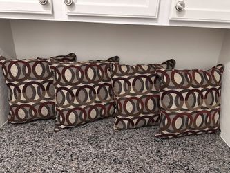 Decorative Throw Pillows 