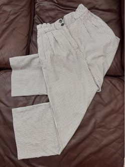 H&M white + blue striped trousers