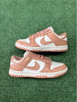 NIKE DUNK ROSE WHISPER SIZE 4.5Y
