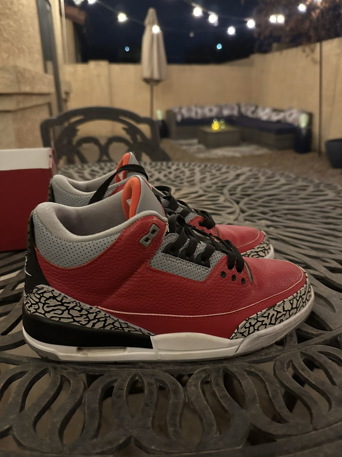 AIR JORDAN 3 RETRO SE FIRE RED (Size 10 Men's)