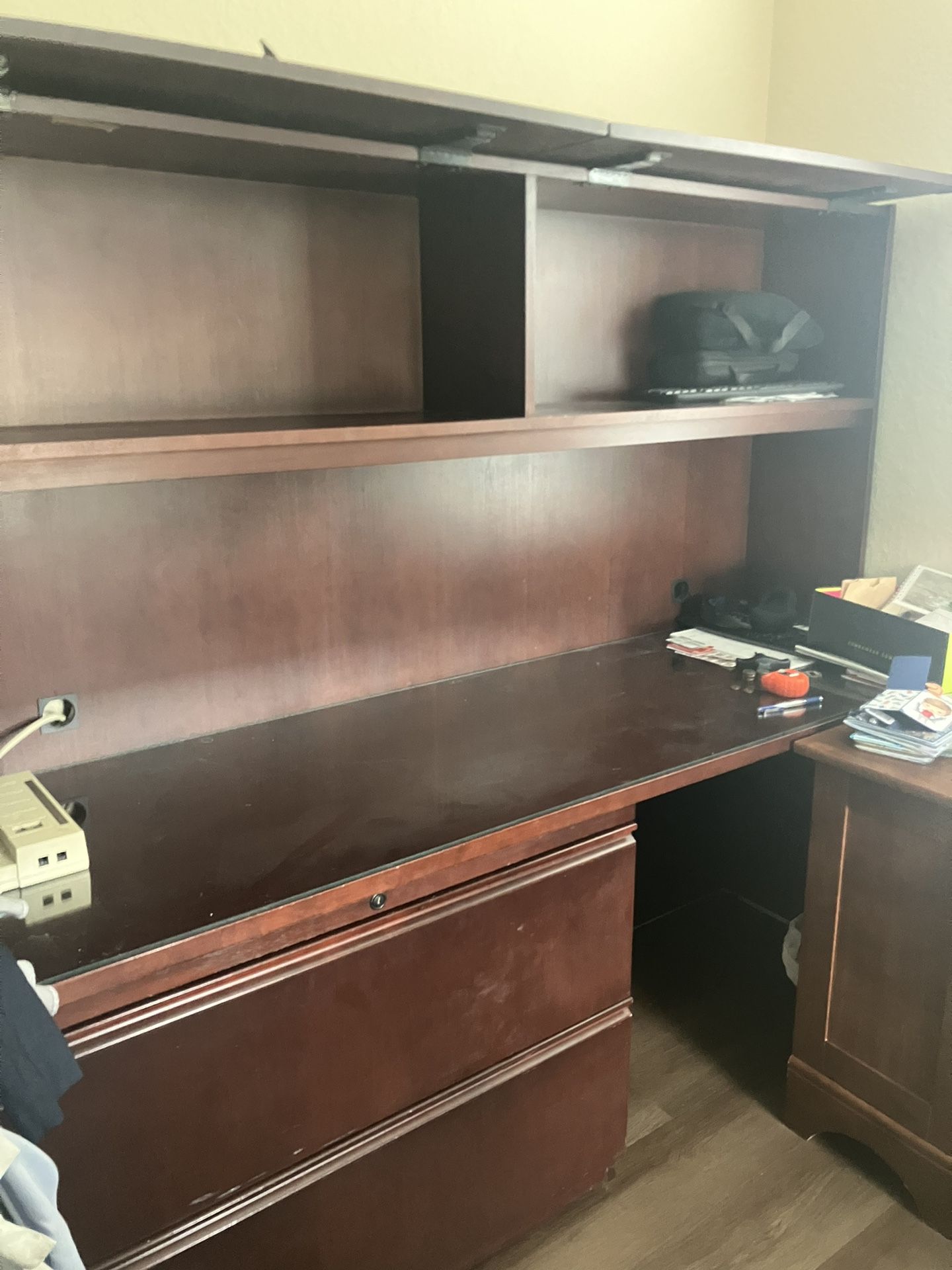 FREE UNTIL 830 AM SAT- Home Office Desk 
