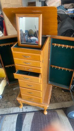 Jewelry case