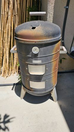 Charcoal smoker