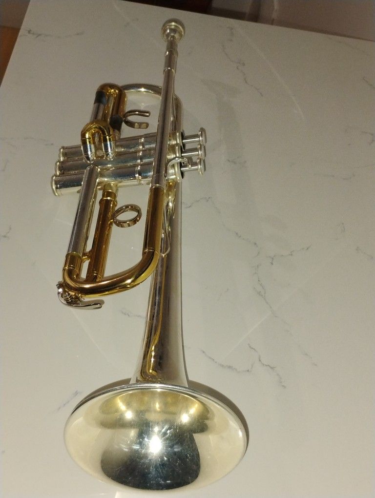 Yamaha YTR5330MRC trumpet